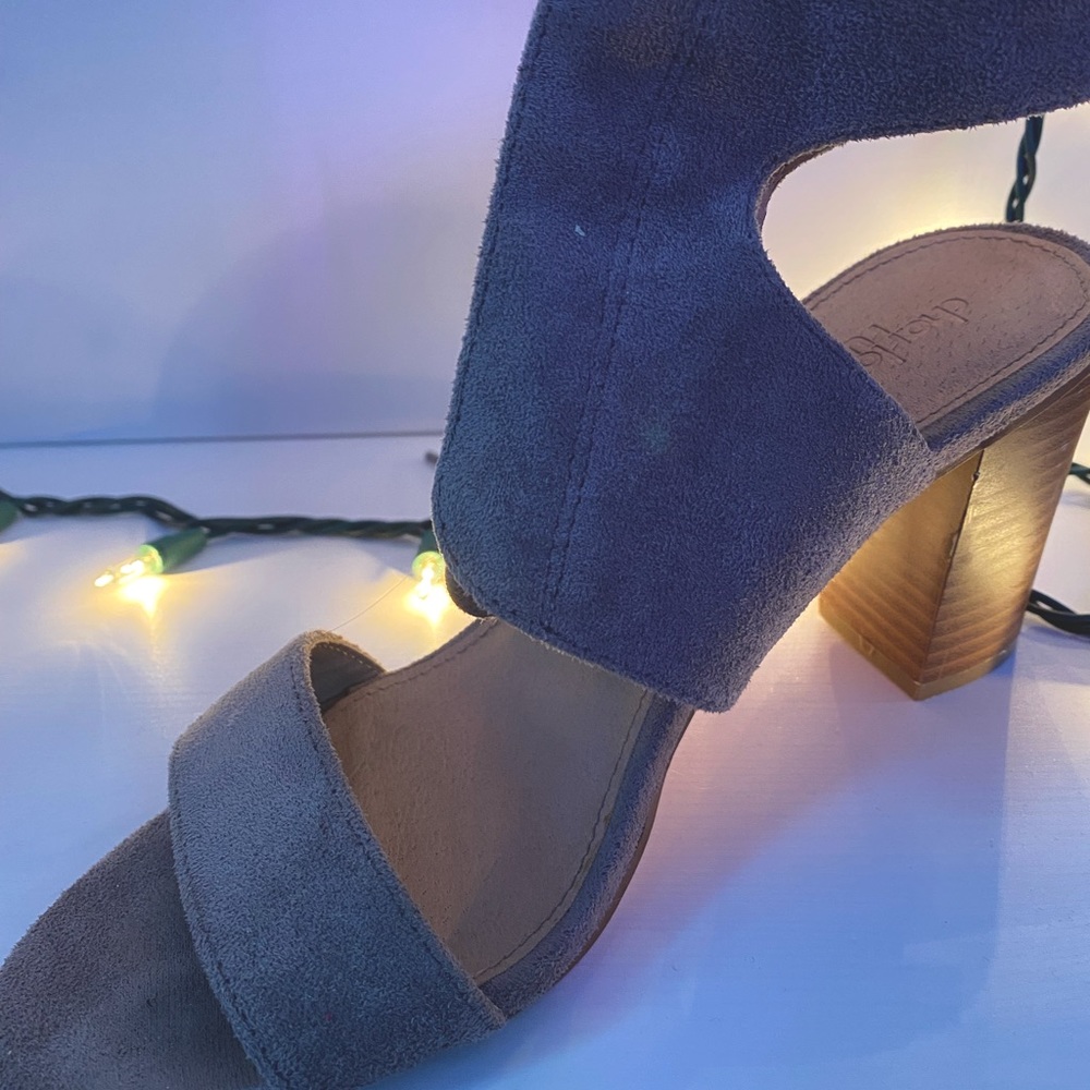 Purple charlotte russe heel tie in the front